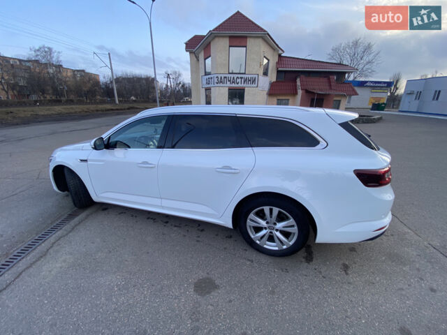 Білий Рено Talisman, об'ємом двигуна 1.6 л та пробігом 260 тис. км за 12700 $, фото 4 на Automoto.ua