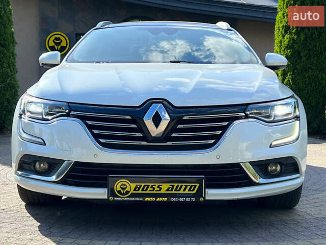 Белый Рено Talisman, объемом двигателя 1.6 л и пробегом 178 тыс. км за 16999 $, фото 1 на Automoto.ua