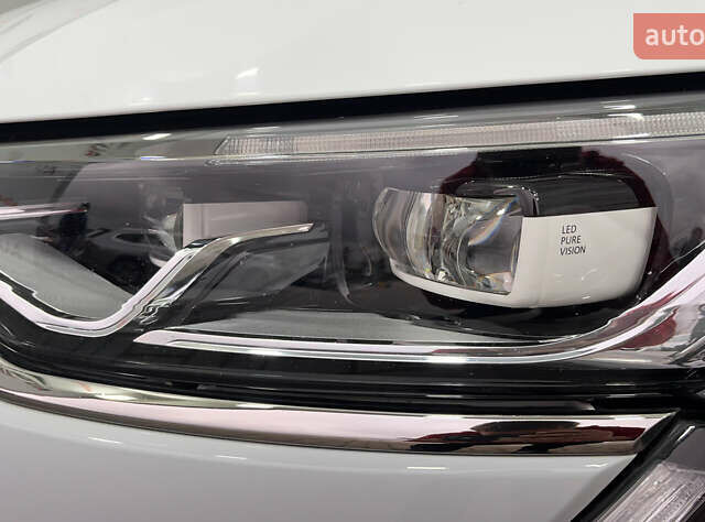 Білий Рено Talisman, об'ємом двигуна 1.6 л та пробігом 188 тис. км за 14950 $, фото 39 на Automoto.ua