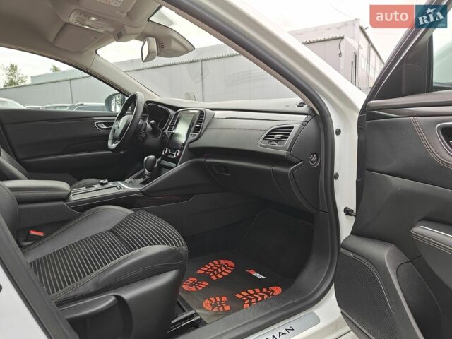 Білий Рено Talisman, об'ємом двигуна 1.6 л та пробігом 237 тис. км за 13700 $, фото 7 на Automoto.ua