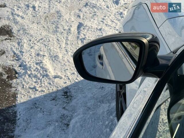 Белый Рено Talisman, объемом двигателя 1.46 л и пробегом 258 тыс. км за 12999 $, фото 12 на Automoto.ua