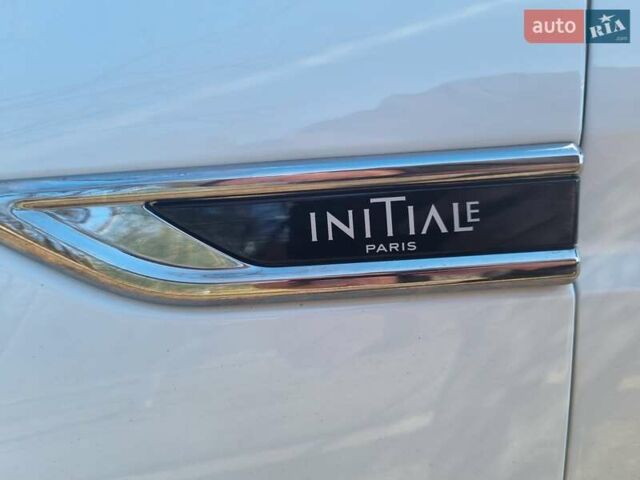 Білий Рено Talisman, об'ємом двигуна 2 л та пробігом 109 тис. км за 22300 $, фото 54 на Automoto.ua