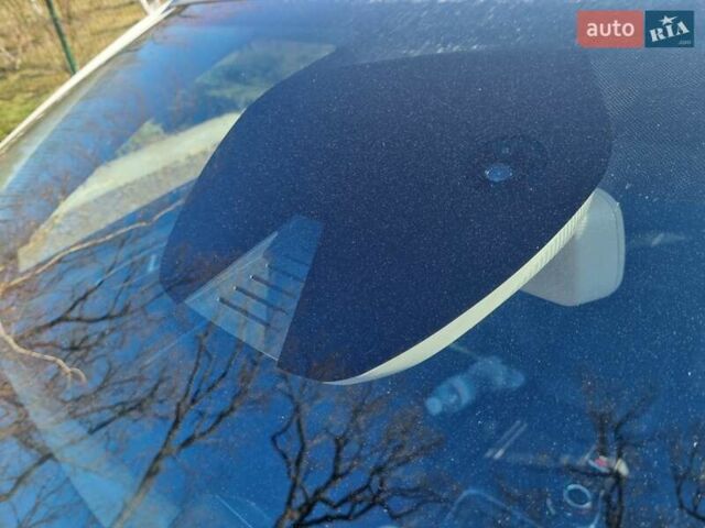 Білий Рено Talisman, об'ємом двигуна 2 л та пробігом 109 тис. км за 22300 $, фото 14 на Automoto.ua