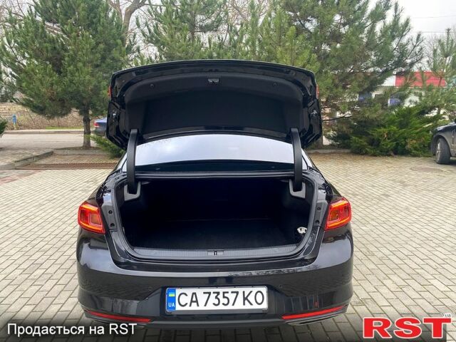 Чорний Рено Talisman, об'ємом двигуна 1.5 л та пробігом 218 тис. км за 12900 $, фото 9 на Automoto.ua