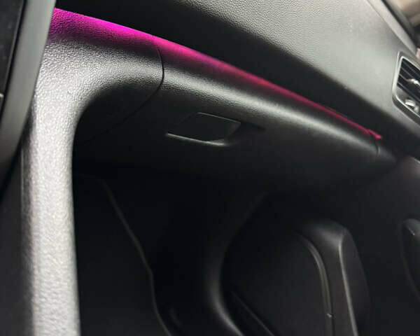 Черный Рено Talisman, объемом двигателя 1.6 л и пробегом 250 тыс. км за 12500 $, фото 77 на Automoto.ua