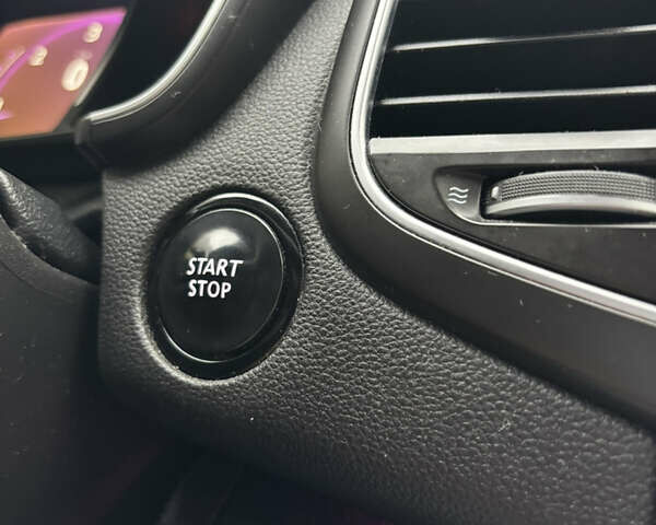 Черный Рено Talisman, объемом двигателя 1.6 л и пробегом 250 тыс. км за 12500 $, фото 99 на Automoto.ua