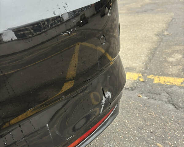 Черный Рено Talisman, объемом двигателя 1.6 л и пробегом 250 тыс. км за 12500 $, фото 12 на Automoto.ua