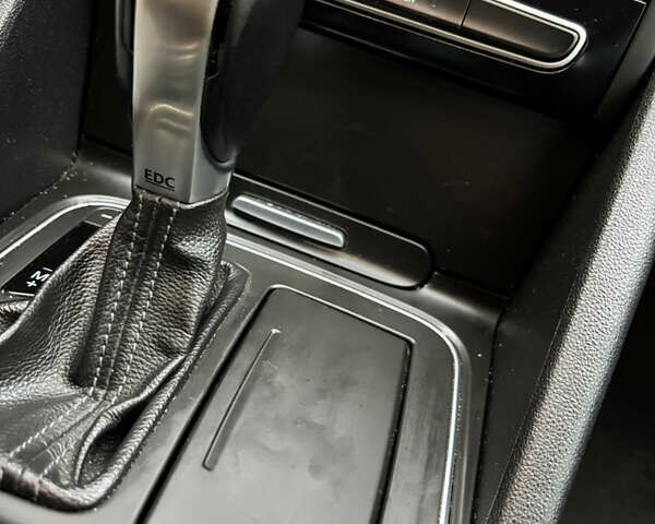 Черный Рено Talisman, объемом двигателя 1.6 л и пробегом 250 тыс. км за 12500 $, фото 61 на Automoto.ua