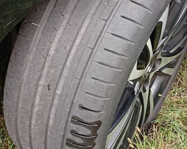 Чорний Рено Talisman, об'ємом двигуна 1.6 л та пробігом 226 тис. км за 14500 $, фото 3 на Automoto.ua