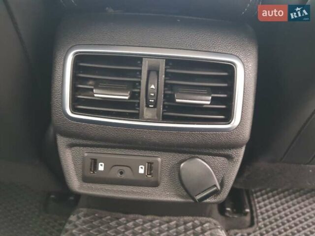 Чорний Рено Talisman, об'ємом двигуна 1.6 л та пробігом 178 тис. км за 15900 $, фото 139 на Automoto.ua