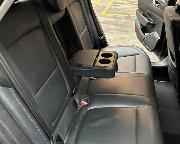 Черный Рено Talisman, объемом двигателя 1.6 л и пробегом 250 тыс. км за 12500 $, фото 33 на Automoto.ua