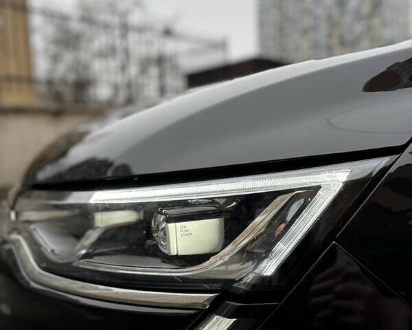 Черный Рено Talisman, объемом двигателя 1.6 л и пробегом 250 тыс. км за 12500 $, фото 10 на Automoto.ua