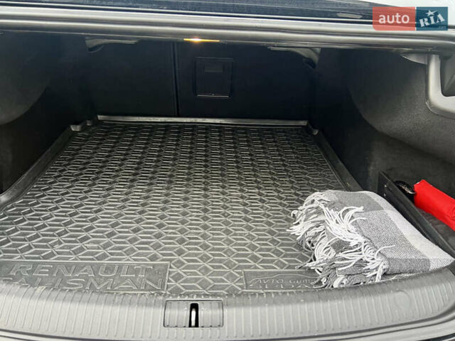 Черный Рено Talisman, объемом двигателя 1.6 л и пробегом 290 тыс. км за 15500 $, фото 42 на Automoto.ua