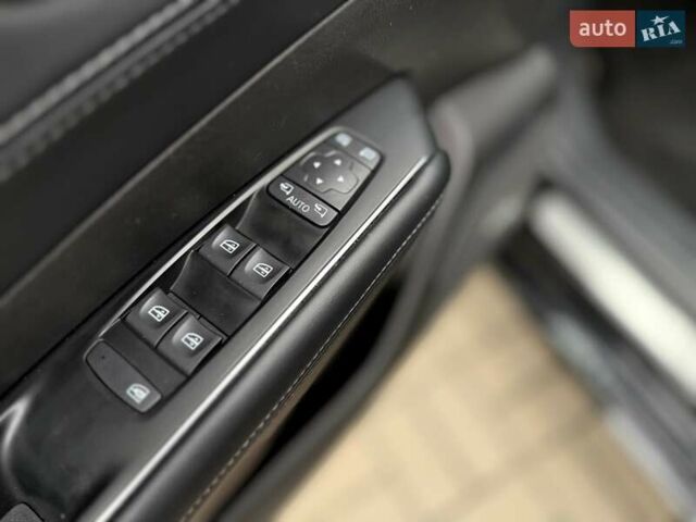 Чорний Рено Talisman, об'ємом двигуна 1.8 л та пробігом 105 тис. км за 16900 $, фото 21 на Automoto.ua