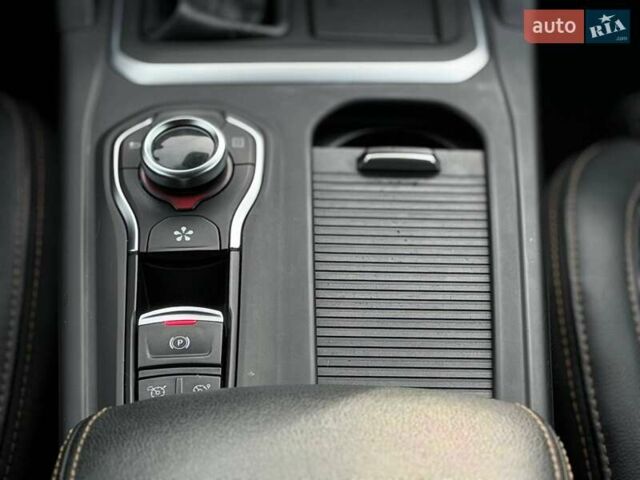 Черный Рено Talisman, объемом двигателя 1.6 л и пробегом 225 тыс. км за 12800 $, фото 46 на Automoto.ua