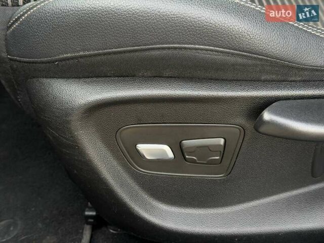 Черный Рено Talisman, объемом двигателя 1.6 л и пробегом 225 тыс. км за 12800 $, фото 37 на Automoto.ua