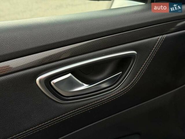 Черный Рено Talisman, объемом двигателя 1.6 л и пробегом 225 тыс. км за 12800 $, фото 35 на Automoto.ua