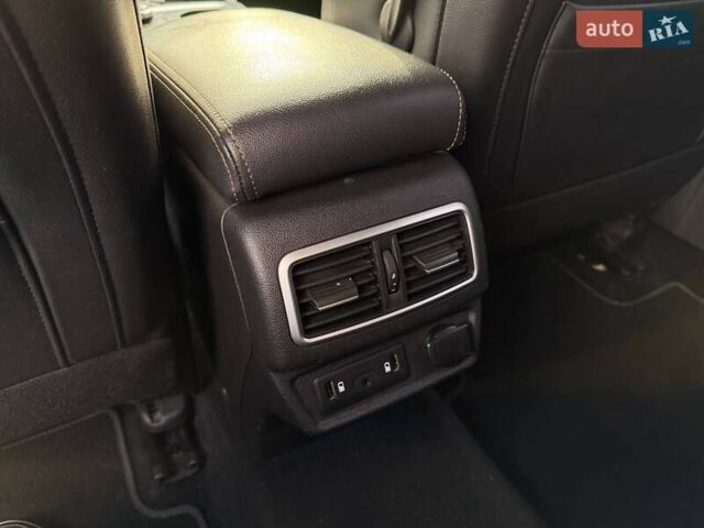 Черный Рено Talisman, объемом двигателя 1.6 л и пробегом 225 тыс. км за 12800 $, фото 40 на Automoto.ua