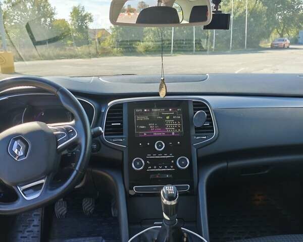 Черный Рено Talisman, объемом двигателя 1.5 л и пробегом 203 тыс. км за 15800 $, фото 2 на Automoto.ua