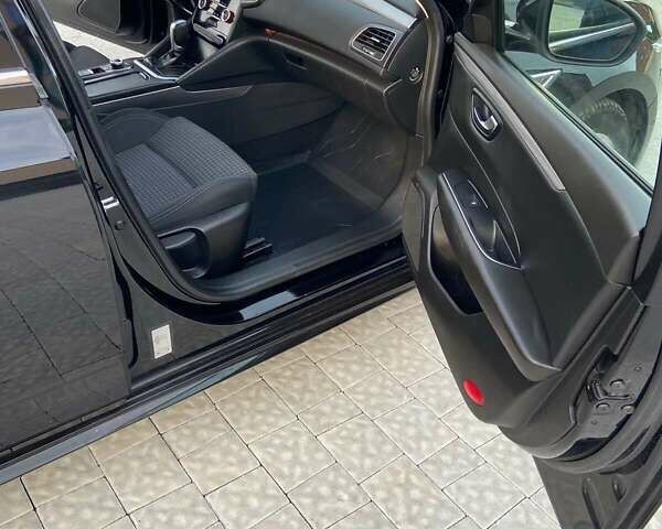 Чорний Рено Talisman, об'ємом двигуна 2 л та пробігом 144 тис. км за 16500 $, фото 31 на Automoto.ua