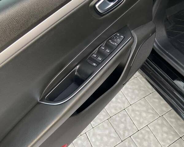 Чорний Рено Talisman, об'ємом двигуна 2 л та пробігом 144 тис. км за 16500 $, фото 25 на Automoto.ua