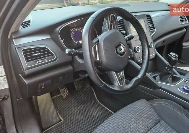 Рено Talisman, объемом двигателя 1.5 л и пробегом 158 тыс. км за 20000 $, фото 12 на Automoto.ua