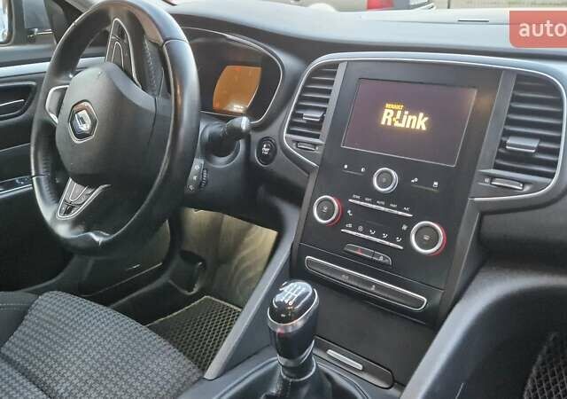 Рено Talisman, объемом двигателя 1.5 л и пробегом 158 тыс. км за 20000 $, фото 5 на Automoto.ua