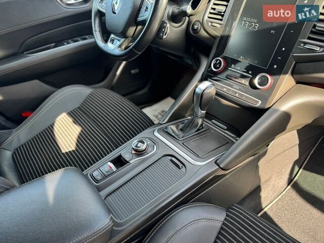 Рено Talisman, объемом двигателя 1.6 л и пробегом 175 тыс. км за 14900 $, фото 35 на Automoto.ua
