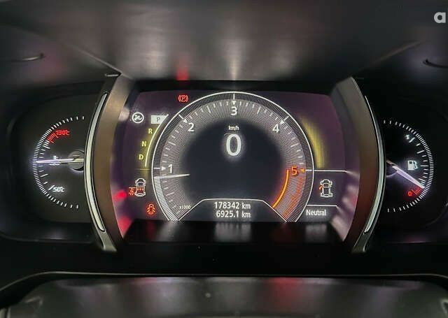 Рено Talisman, объемом двигателя 2 л и пробегом 178 тыс. км за 16750 $, фото 13 на Automoto.ua