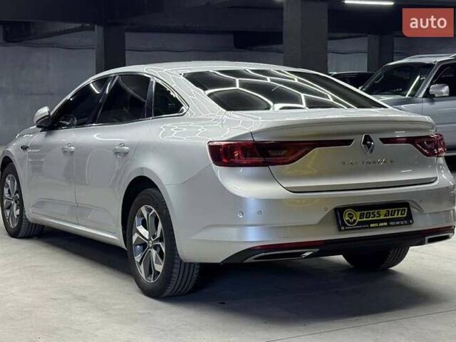 Серый Рено Talisman, объемом двигателя 1.46 л и пробегом 204 тыс. км за 13100 $, фото 3 на Automoto.ua
