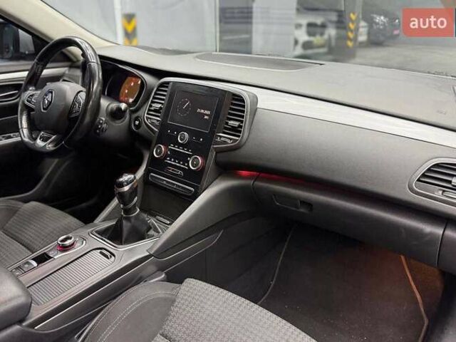 Серый Рено Talisman, объемом двигателя 1.46 л и пробегом 204 тыс. км за 13100 $, фото 12 на Automoto.ua