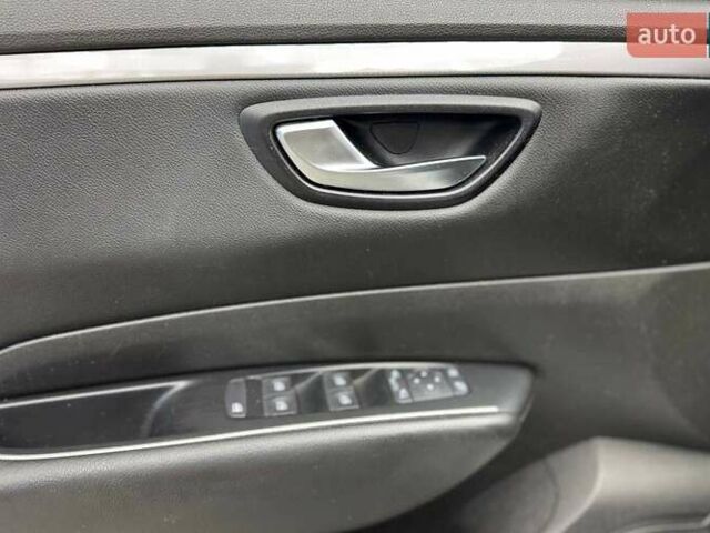 Серый Рено Talisman, объемом двигателя 1.46 л и пробегом 204 тыс. км за 13100 $, фото 6 на Automoto.ua