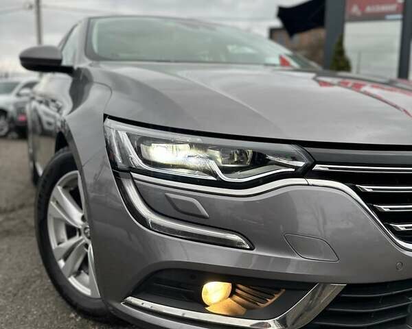 Серый Рено Talisman, объемом двигателя 1.6 л и пробегом 215 тыс. км за 14800 $, фото 2 на Automoto.ua