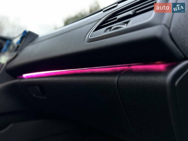 Серый Рено Talisman, объемом двигателя 1.6 л и пробегом 112 тыс. км за 15300 $, фото 60 на Automoto.ua