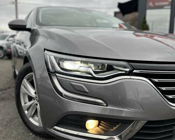 Серый Рено Talisman, объемом двигателя 1.6 л и пробегом 215 тыс. км за 15300 $, фото 1 на Automoto.ua