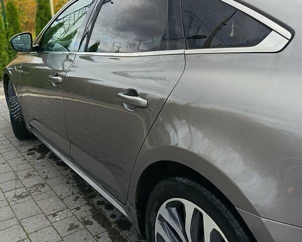Сірий Рено Talisman, об'ємом двигуна 1.6 л та пробігом 206 тис. км за 14999 $, фото 4 на Automoto.ua