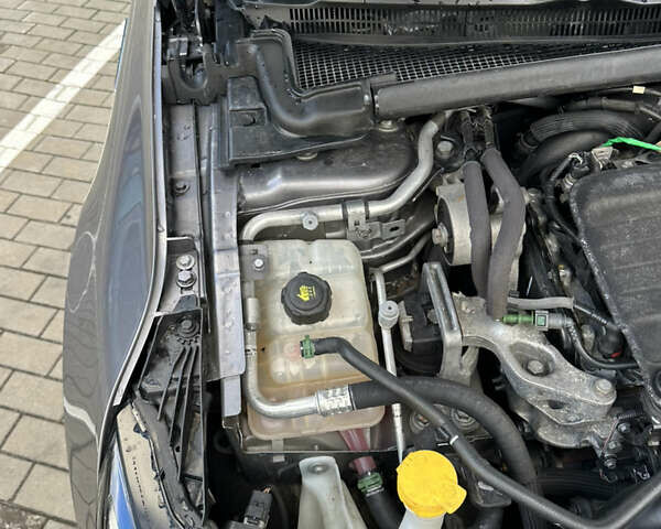 Сірий Рено Talisman, об'ємом двигуна 1.6 л та пробігом 192 тис. км за 16500 $, фото 38 на Automoto.ua