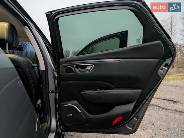 Серый Рено Talisman, объемом двигателя 1.5 л и пробегом 125 тыс. км за 13500 $, фото 30 на Automoto.ua