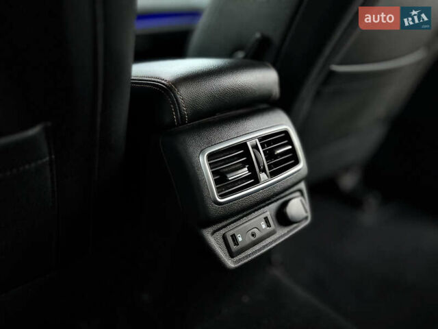 Серый Рено Talisman, объемом двигателя 1.6 л и пробегом 112 тыс. км за 15300 $, фото 33 на Automoto.ua