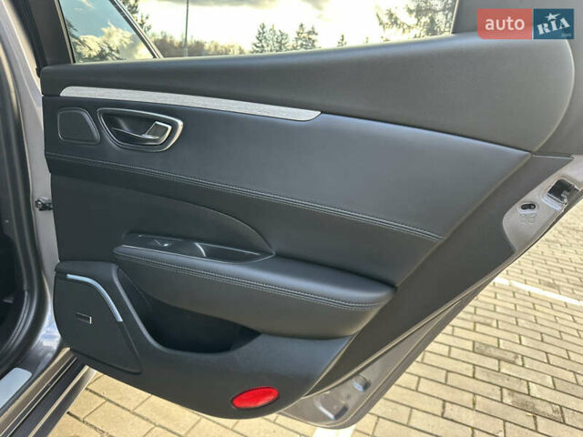 Сірий Рено Talisman, об'ємом двигуна 1.6 л та пробігом 192 тис. км за 16500 $, фото 20 на Automoto.ua