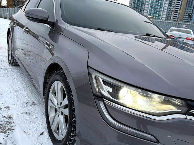 Сірий Рено Talisman, об'ємом двигуна 1.5 л та пробігом 28600 тис. км за 12700 $, фото 4 на Automoto.ua