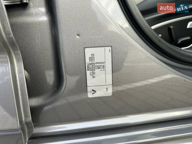 Сірий Рено Talisman, об'ємом двигуна 1.6 л та пробігом 192 тис. км за 16500 $, фото 17 на Automoto.ua