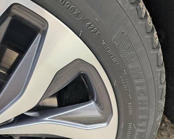 Сірий Рено Talisman, об'ємом двигуна 1.6 л та пробігом 266 тис. км за 14900 $, фото 16 на Automoto.ua