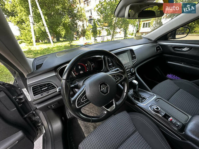 Серый Рено Talisman, объемом двигателя 1.5 л и пробегом 199 тыс. км за 13999 $, фото 12 на Automoto.ua
