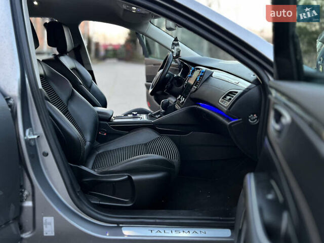Сірий Рено Talisman, об'ємом двигуна 1.6 л та пробігом 110 тис. км за 15500 $, фото 20 на Automoto.ua