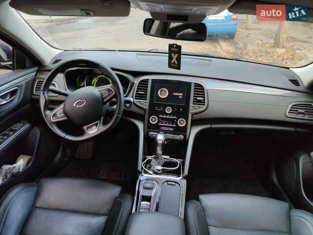 Серый Рено Talisman, объемом двигателя 1.5 л и пробегом 101 тыс. км за 16000 $, фото 7 на Automoto.ua