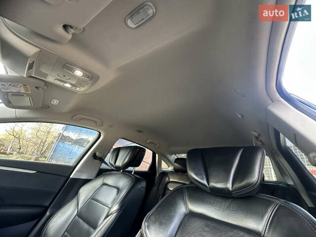 Сірий Рено Talisman, об'ємом двигуна 1.6 л та пробігом 192 тис. км за 16500 $, фото 30 на Automoto.ua