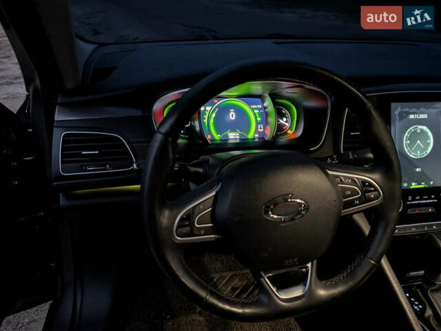 Серый Рено Talisman, объемом двигателя 1.5 л и пробегом 125 тыс. км за 13500 $, фото 12 на Automoto.ua