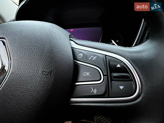 Сірий Рено Talisman, об'ємом двигуна 1.6 л та пробігом 110 тис. км за 15500 $, фото 29 на Automoto.ua