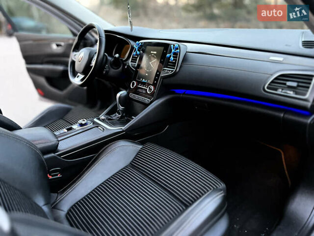 Сірий Рено Talisman, об'ємом двигуна 1.6 л та пробігом 110 тис. км за 15500 $, фото 18 на Automoto.ua
